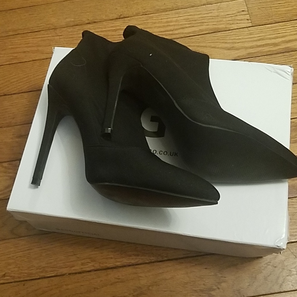 Boot - Picture 4 of 5